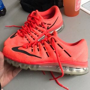 2016 Women’s Air Max